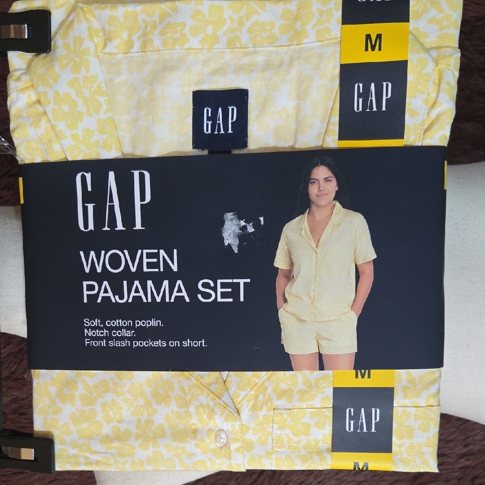 GAP Yellow Floral Cotton Pajama Short Set NWT - Picture 1 of 5